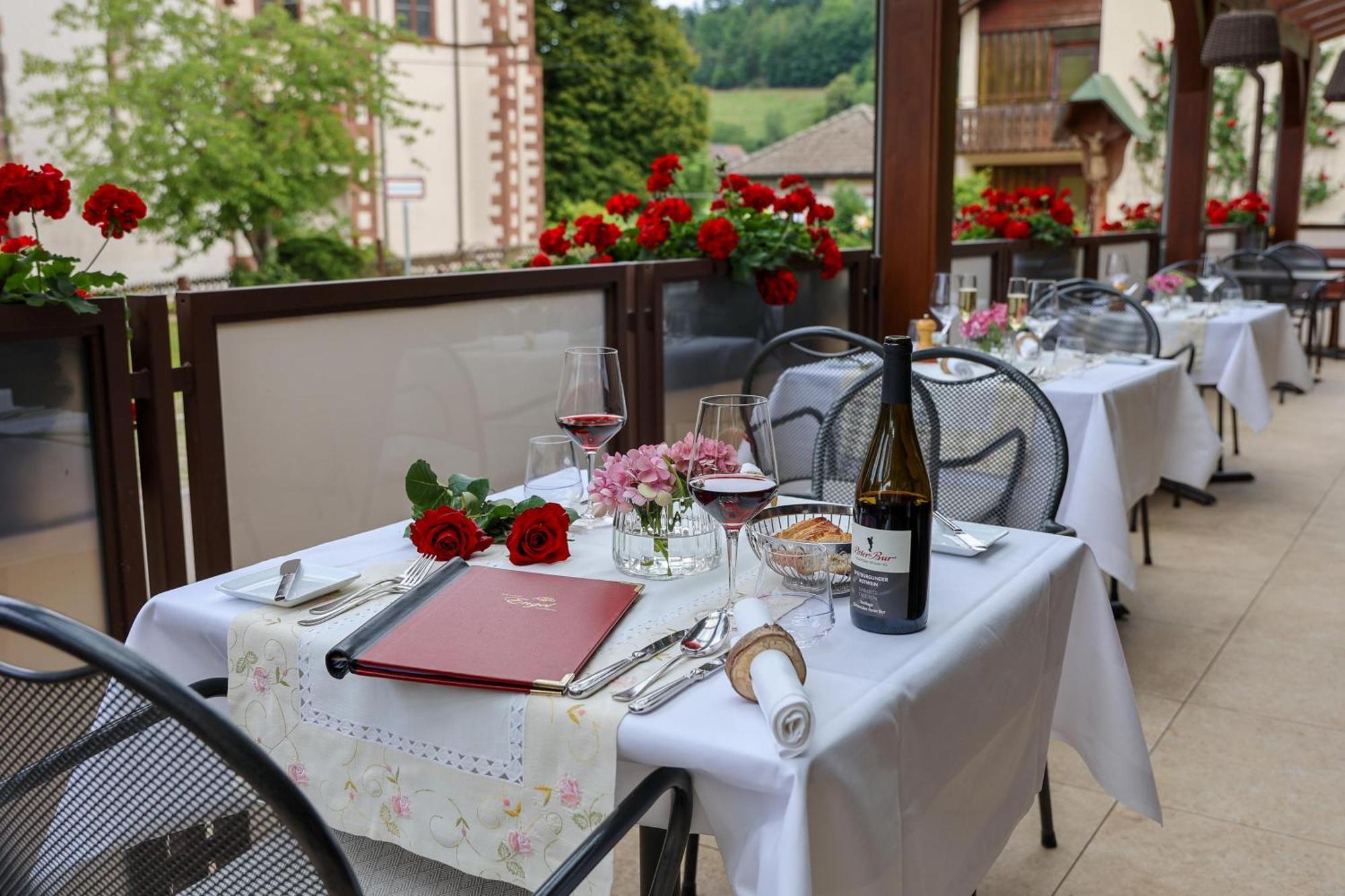 Hotel-Gasthaus Goldener Engel Glottertal Ngoại thất bức ảnh