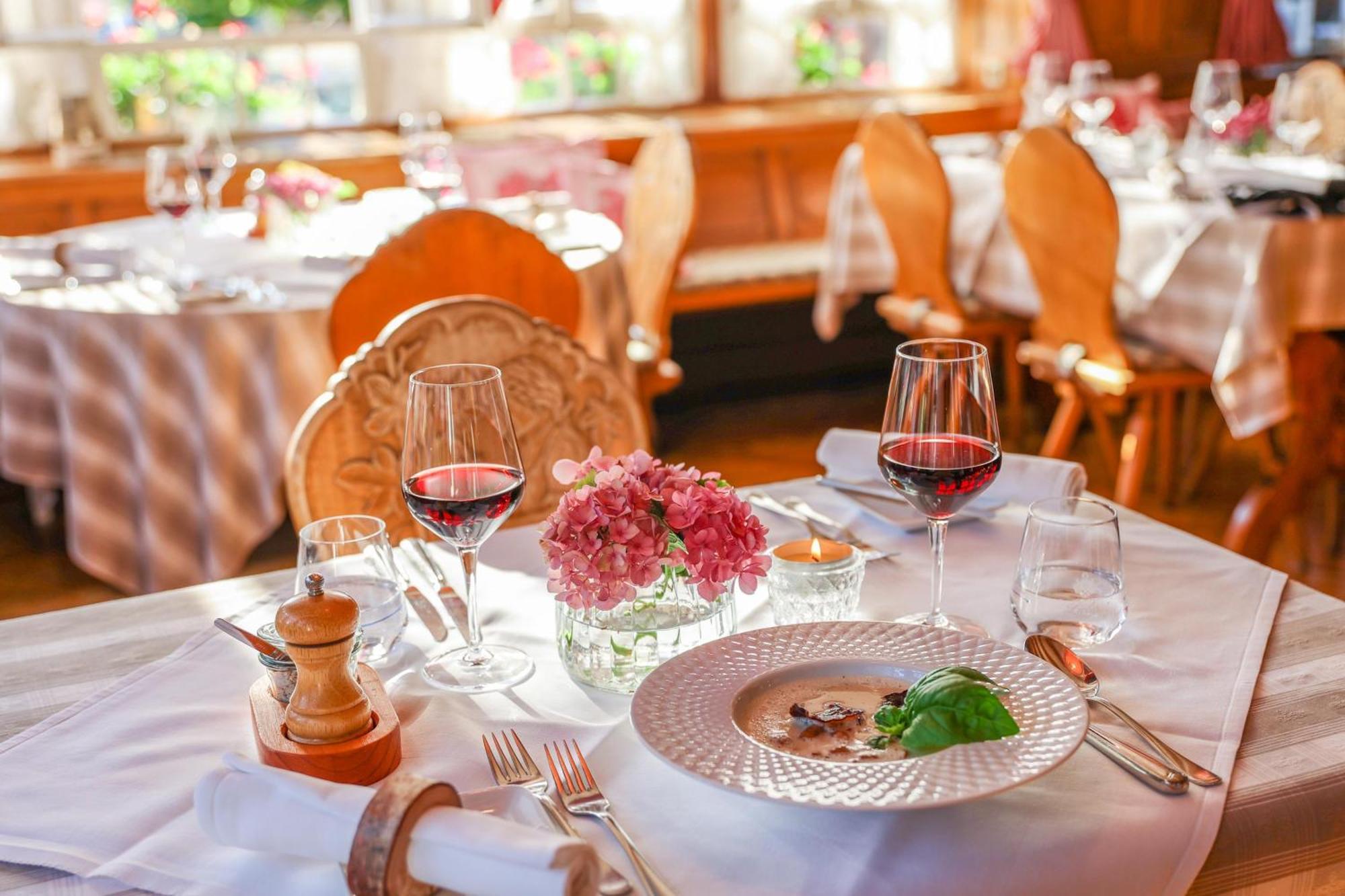 Hotel-Gasthaus Goldener Engel Glottertal Ngoại thất bức ảnh