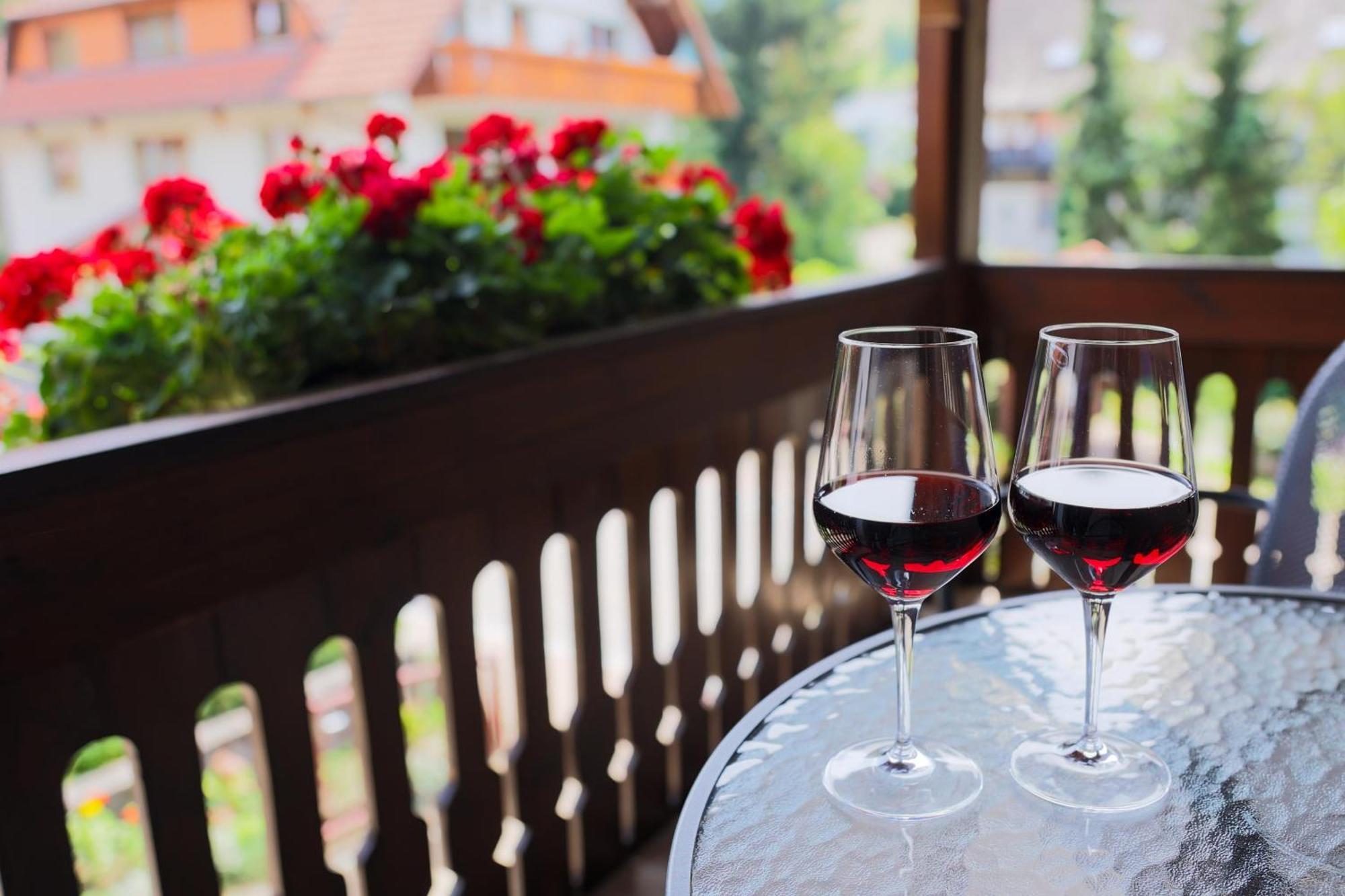 Hotel-Gasthaus Goldener Engel Glottertal Ngoại thất bức ảnh