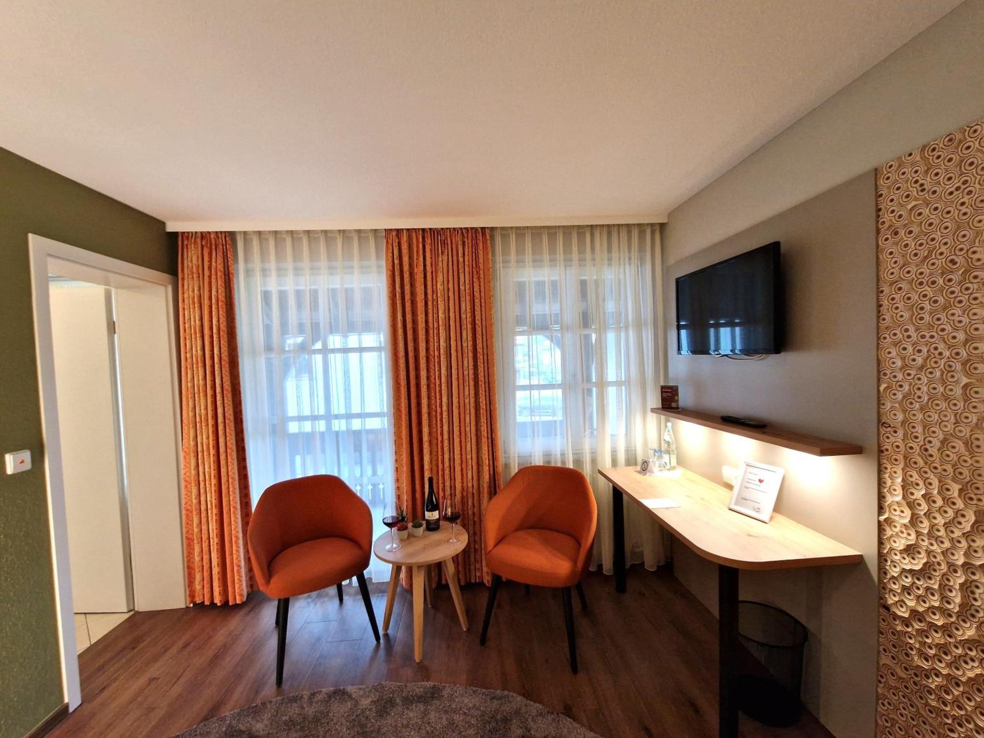 Hotel-Gasthaus Goldener Engel Glottertal Ngoại thất bức ảnh