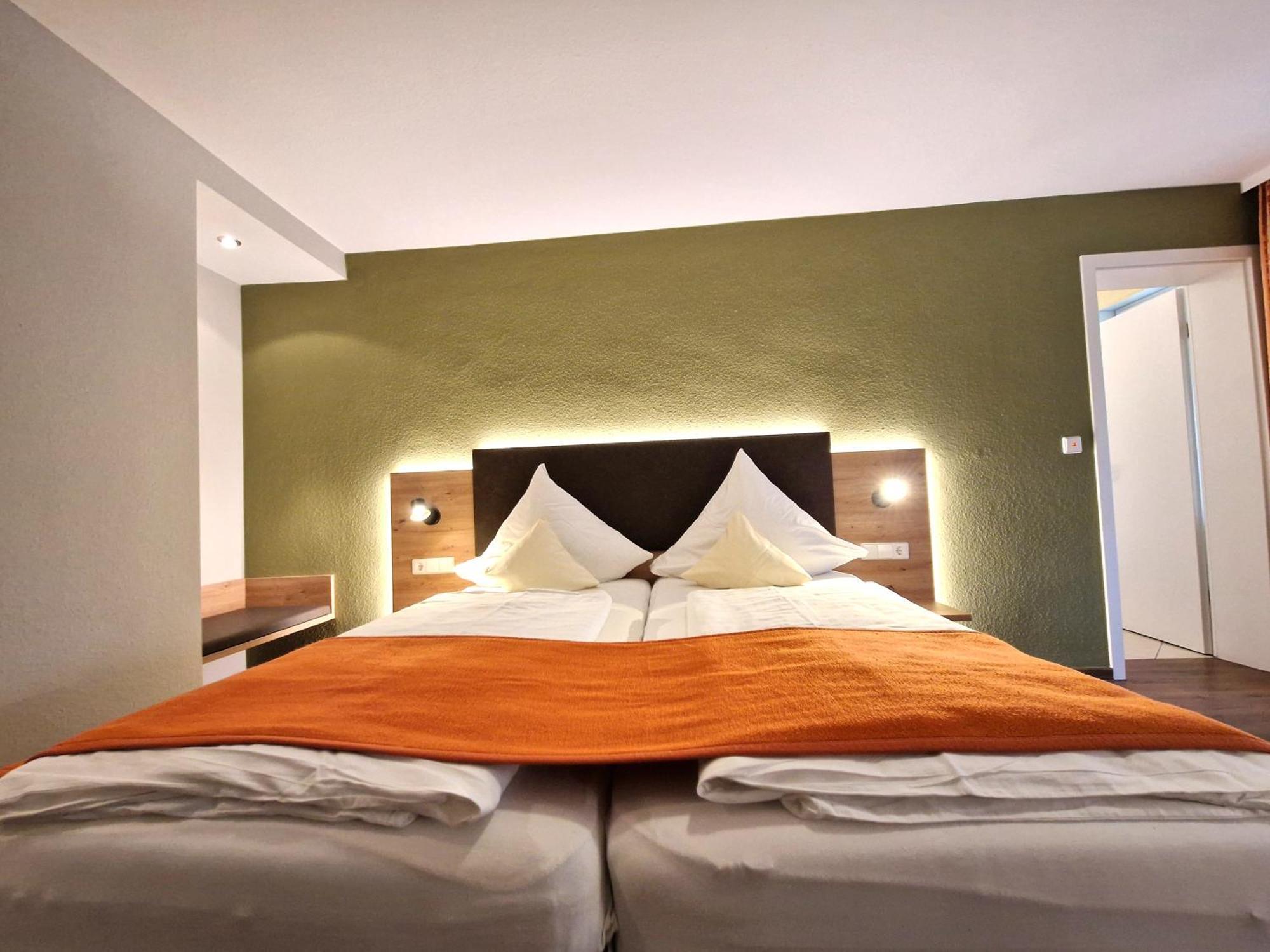 Hotel-Gasthaus Goldener Engel Glottertal Ngoại thất bức ảnh
