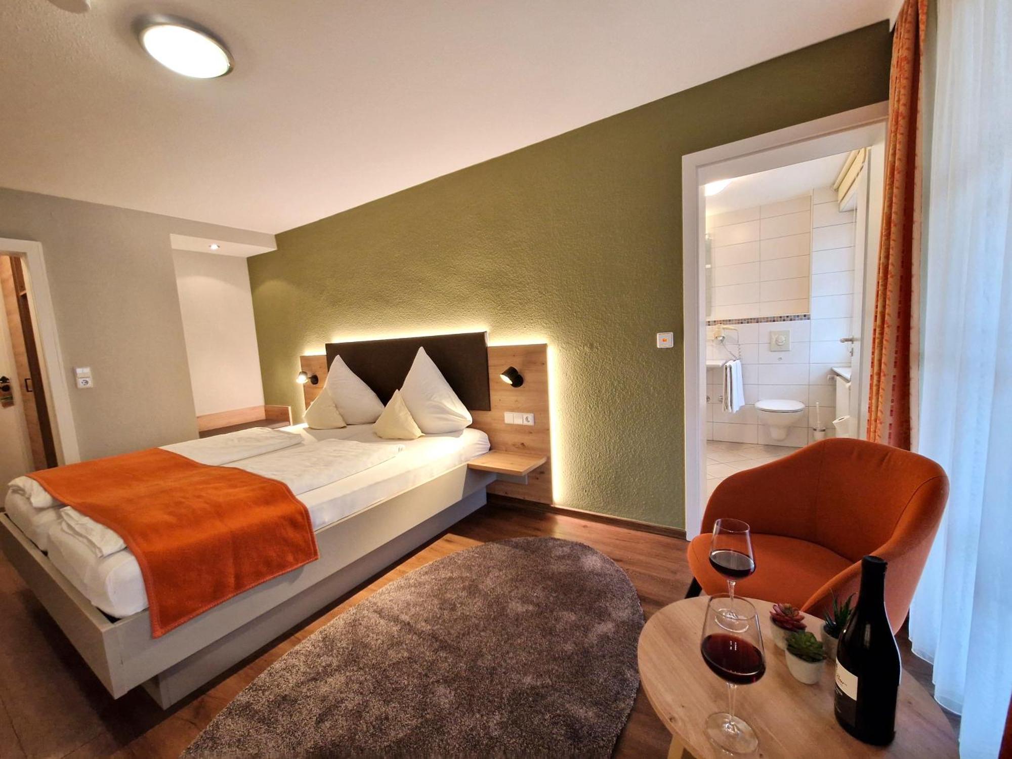 Hotel-Gasthaus Goldener Engel Glottertal Ngoại thất bức ảnh