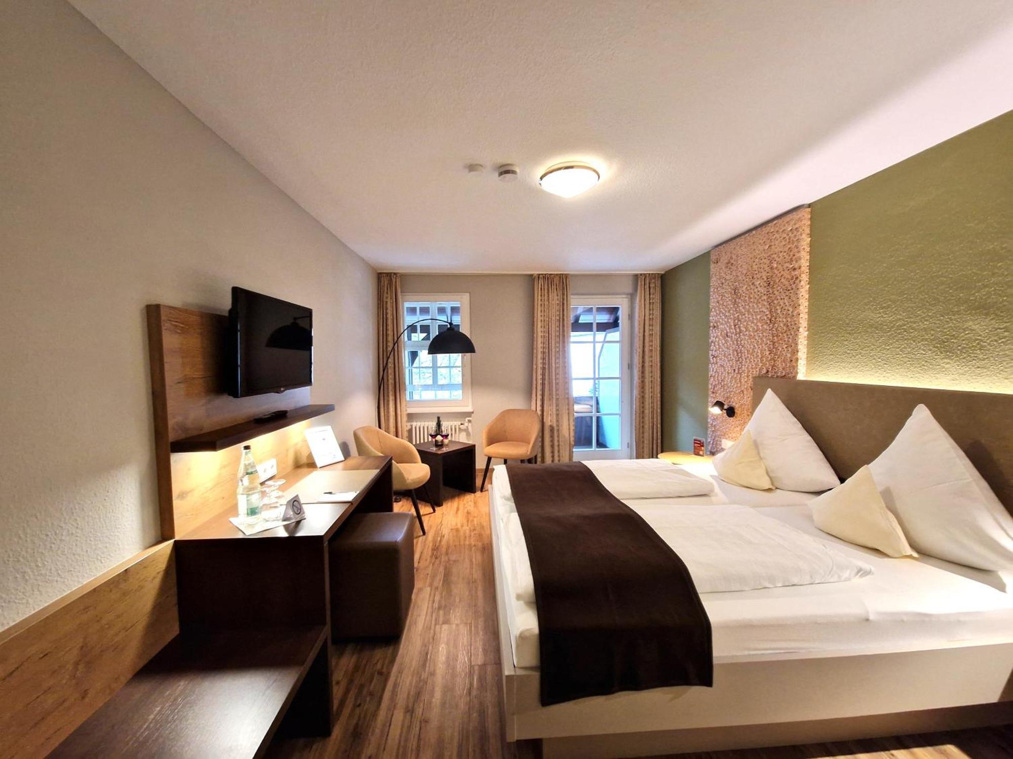 Hotel-Gasthaus Goldener Engel Glottertal Ngoại thất bức ảnh